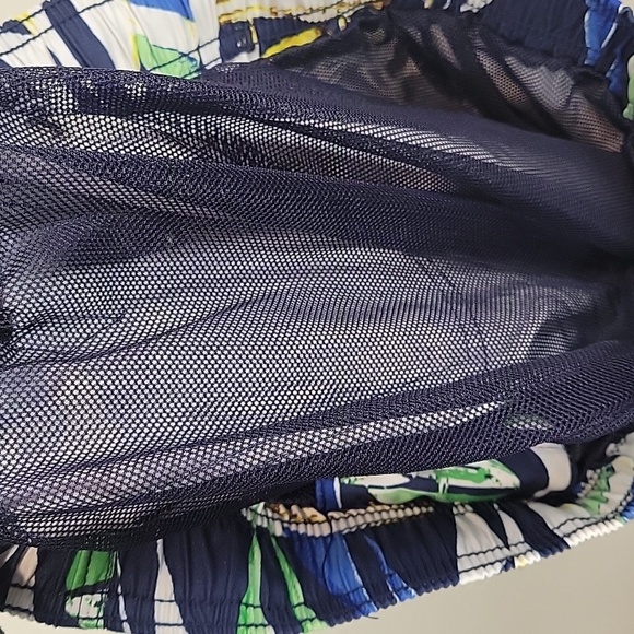 Lands End 6 inch Volley Sailboats Men Size Medium Swimsuit - Picture 6 of 8